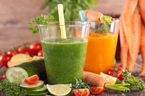 芹菜汁怎么做 芹菜汁的功效与作用健胃利尿, 预防肺癌