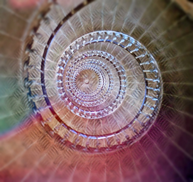 螺旋式的楼梯图片