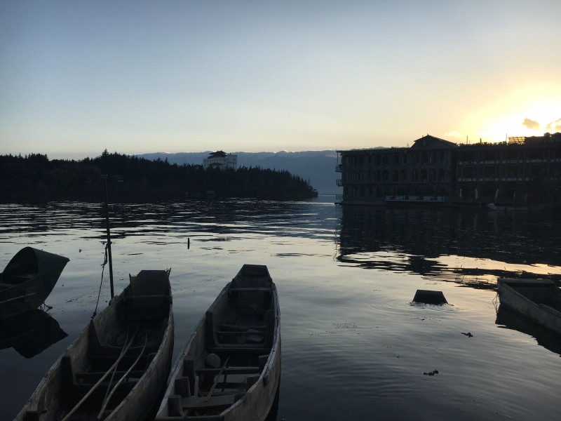 云南大理洱海自然风景图片