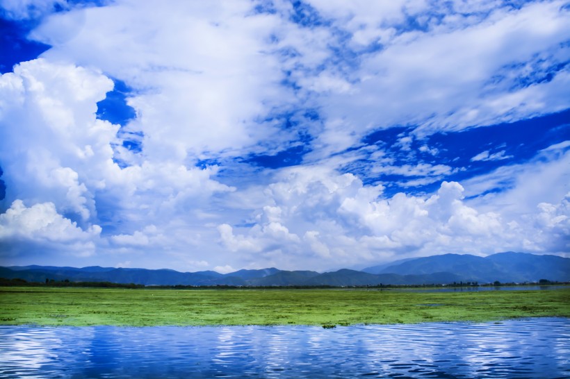 云南大理洱海自然风景图片