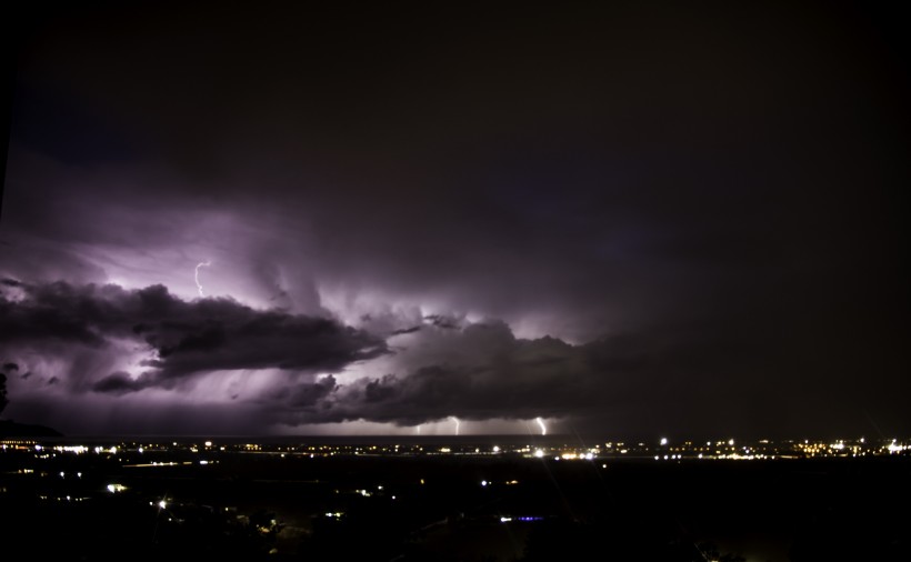 狂暴震撼的雷霆闪电风景图片